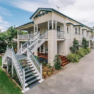  Homestay Balmoral Queenslander